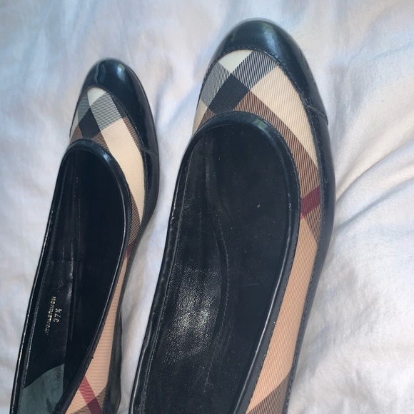 BURBERRY FLATS - Picture 2 of 9